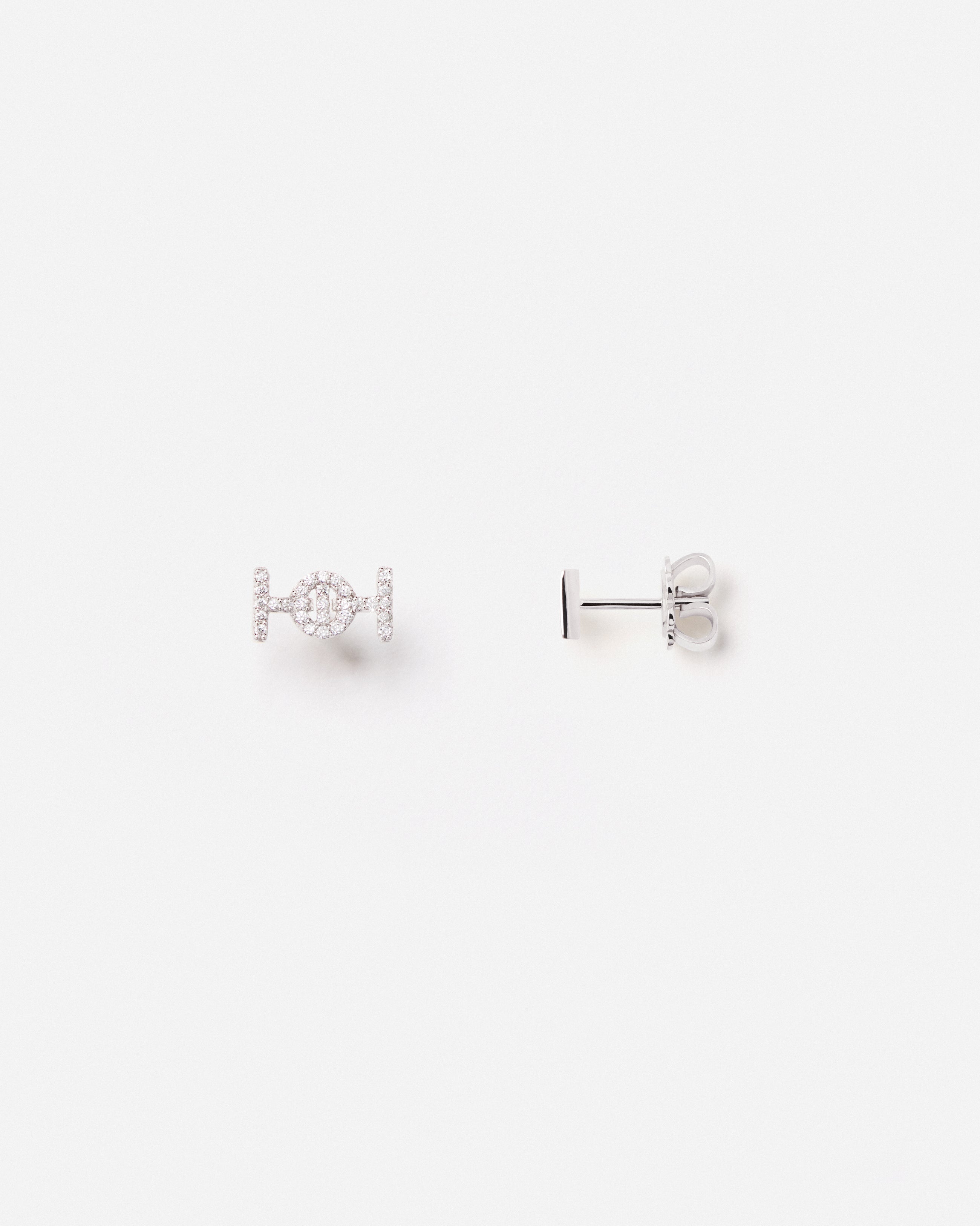 Challenge Studs in 18k White Gold with White Diamonds