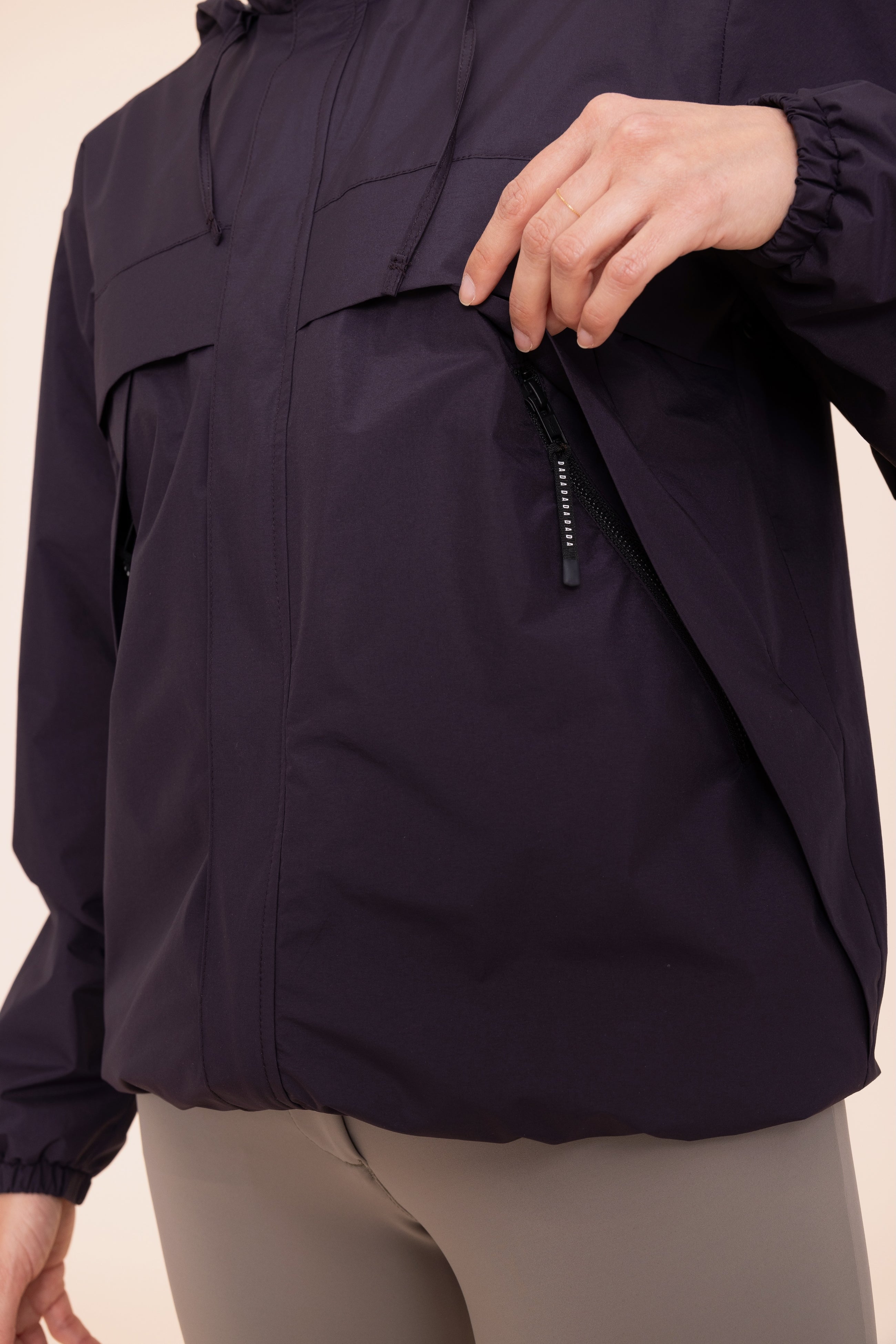 Unisex Apache Rain Jacket in Plum