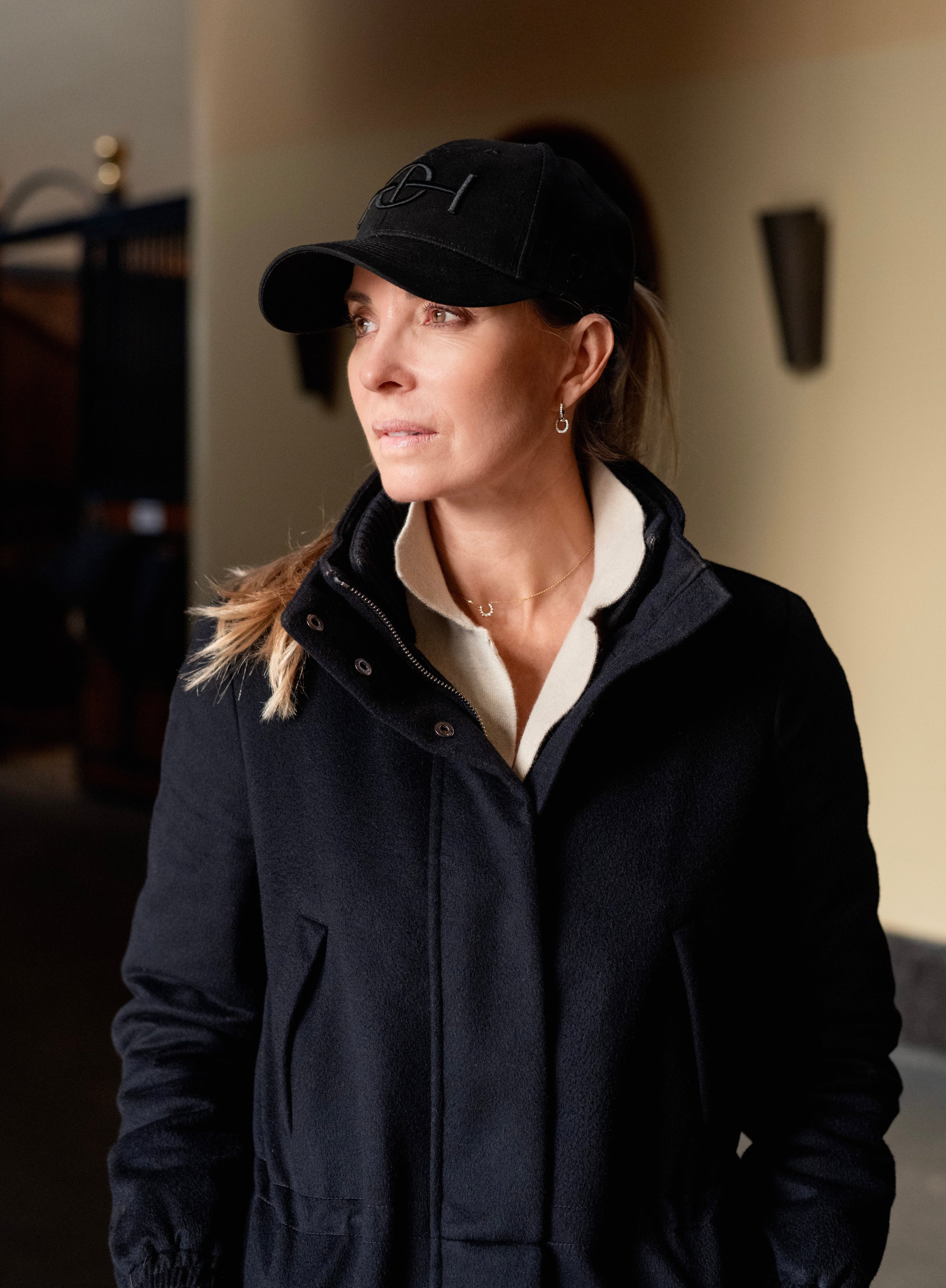 Connection Hoop Earrings in 9k Yellow Gold with White Diamonds