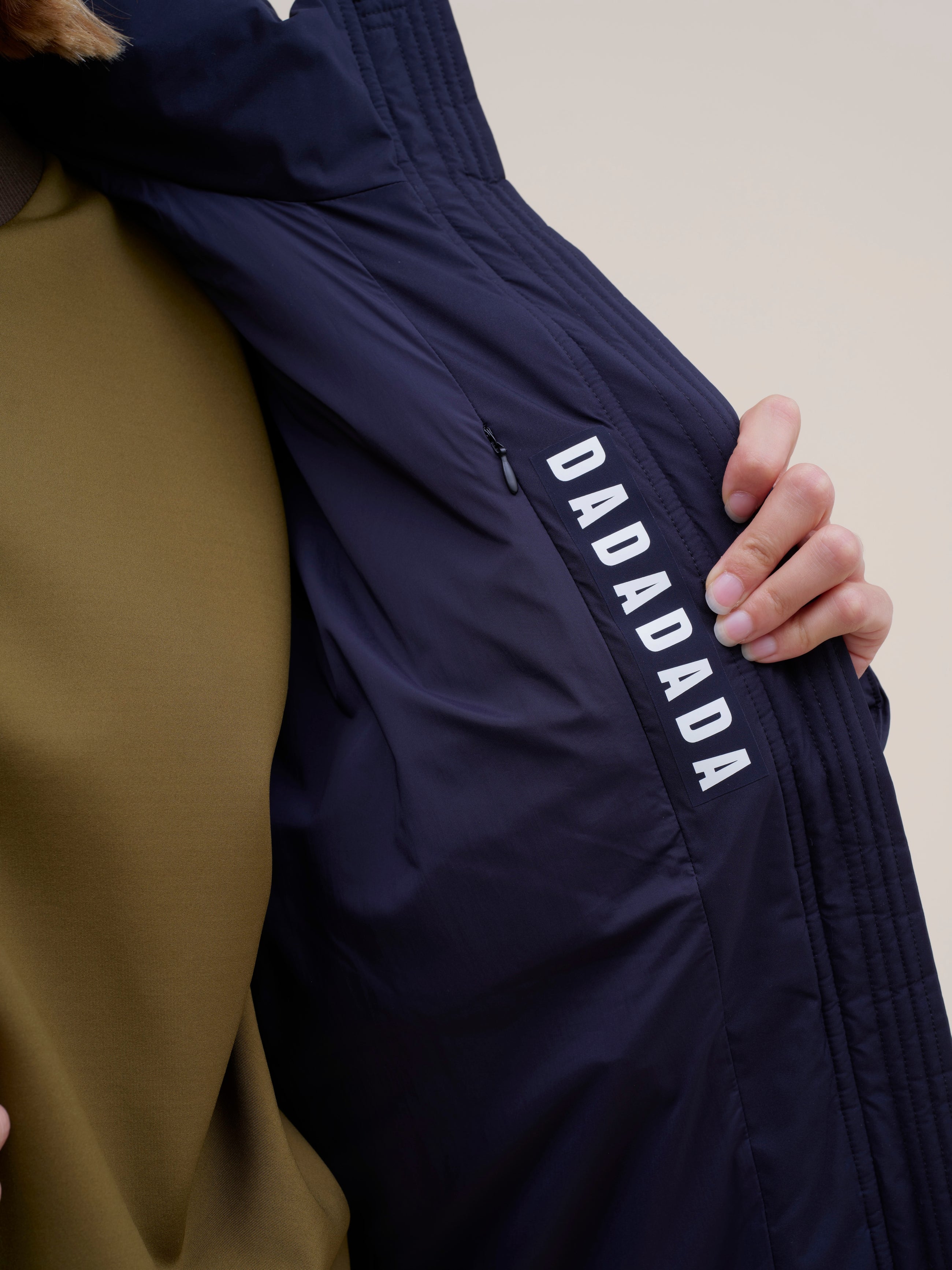 Unisex New King Insulated Jacket in Marine