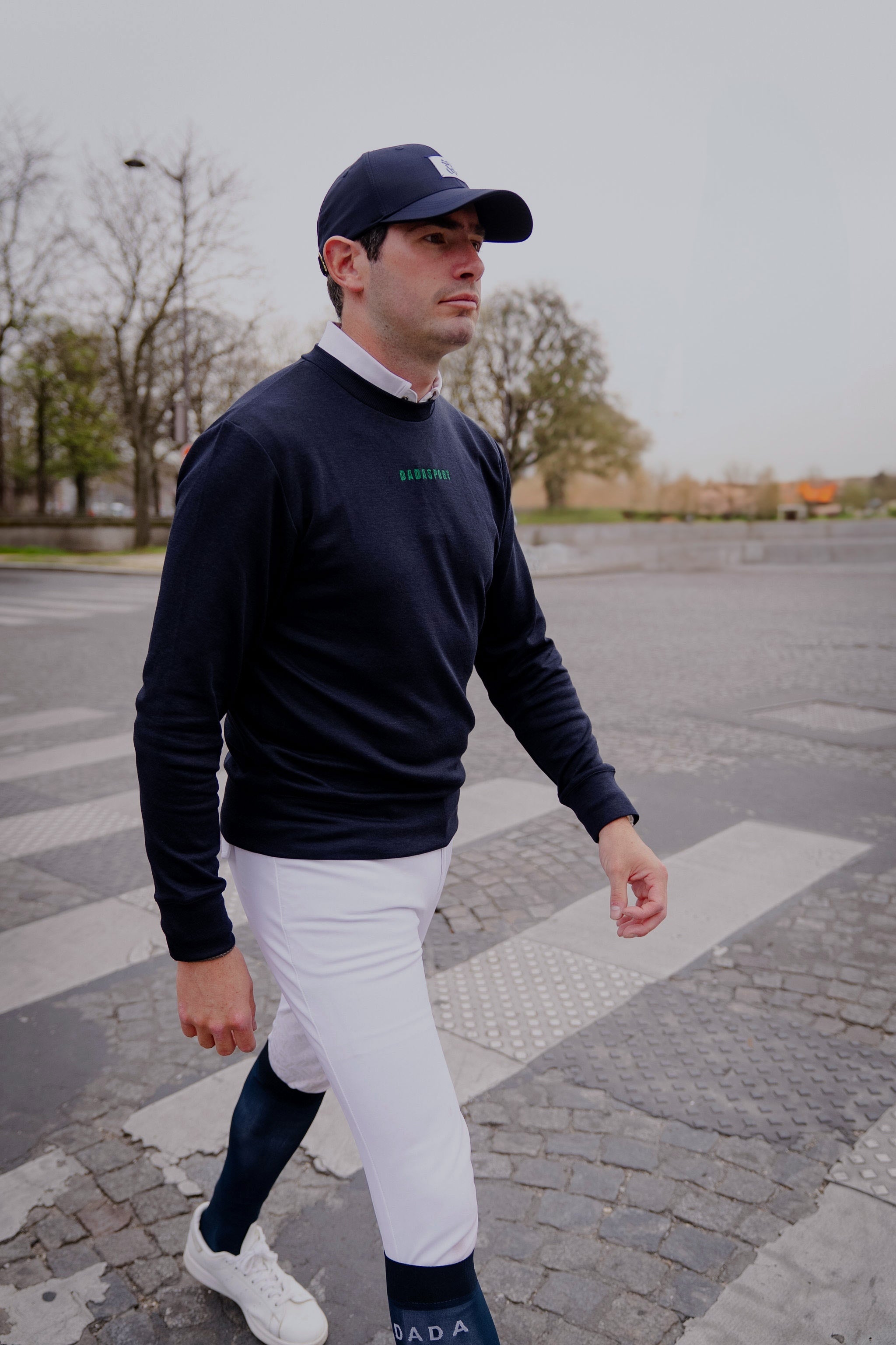 Unisex Caspian Sweatshirt in Marine