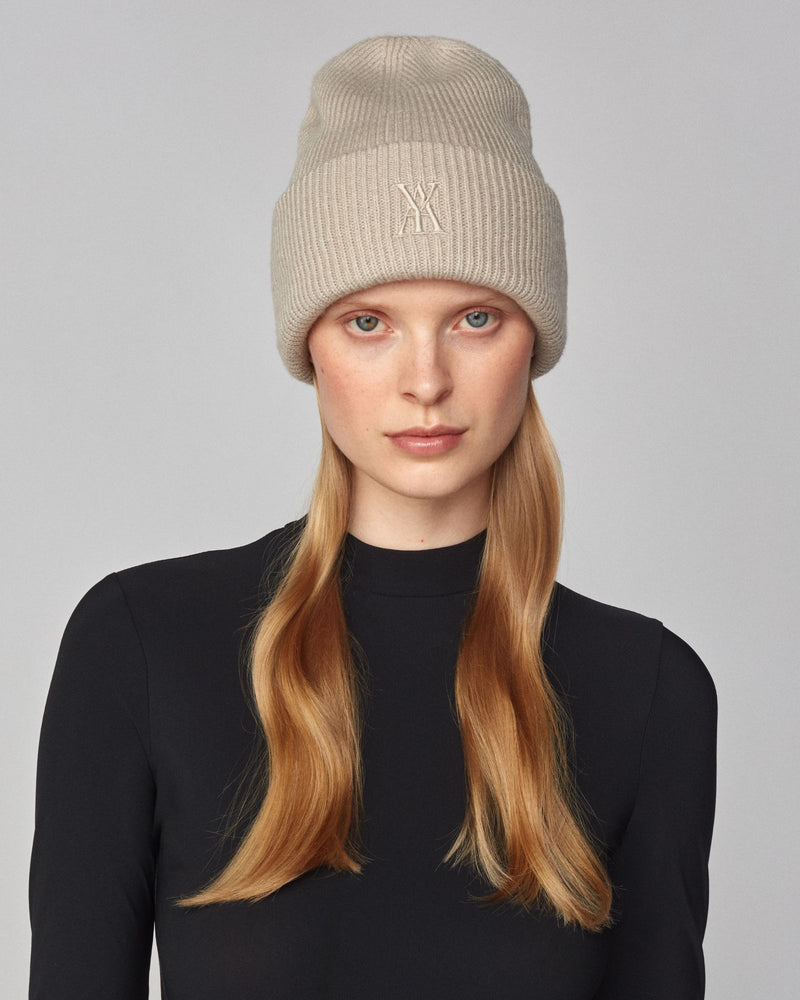 Signature Beanie in Beige