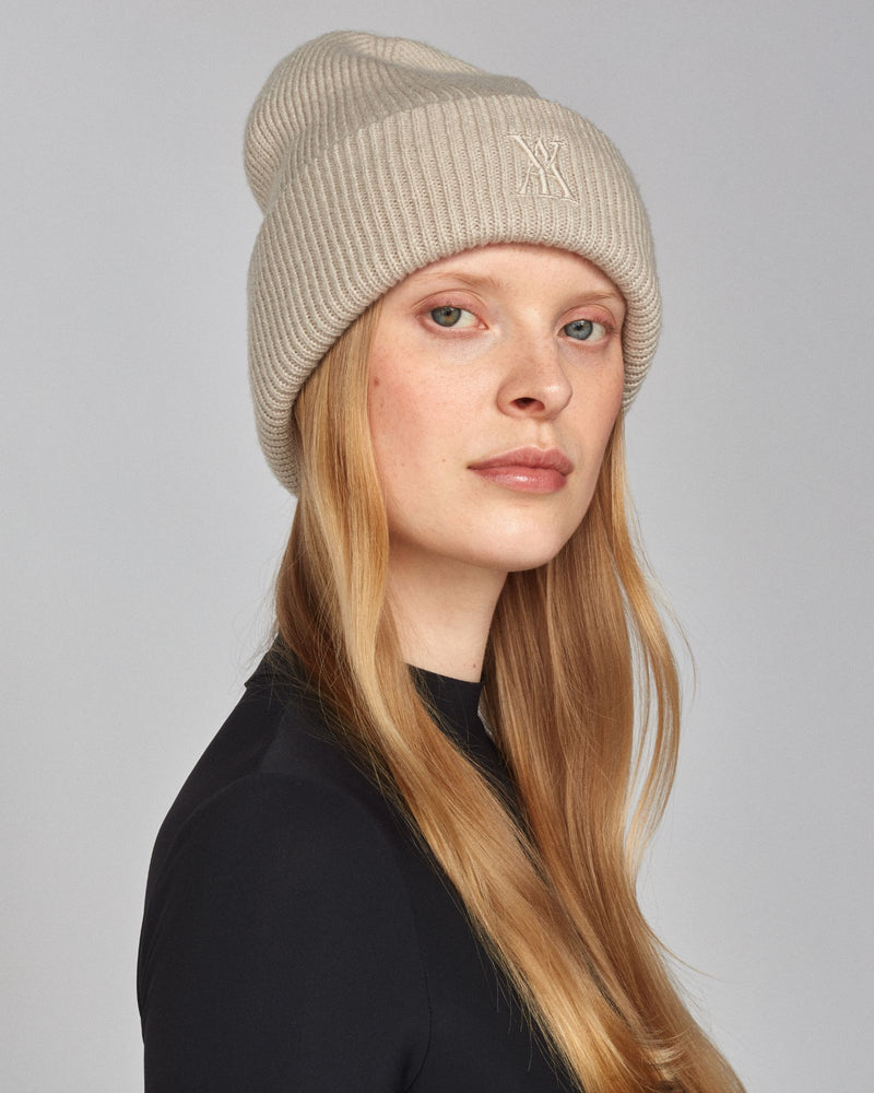 Signature Beanie in Beige