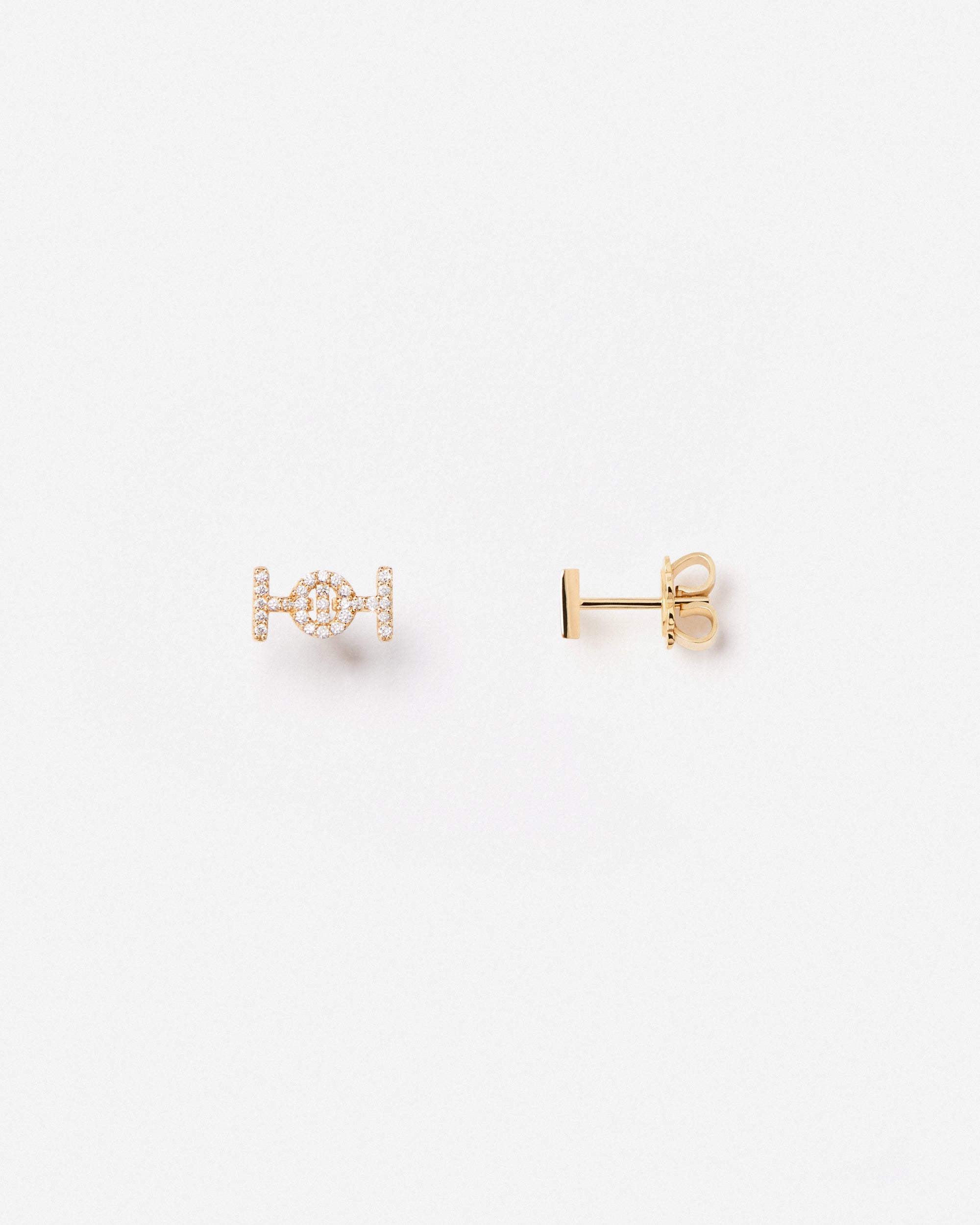 Challenge Studs in 18k Yellow Gold with White Diamonds