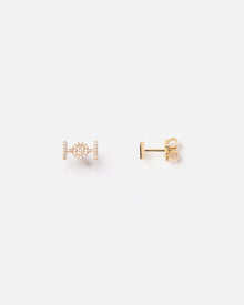 Challenge Studs in 18k Yellow Gold with White Diamonds