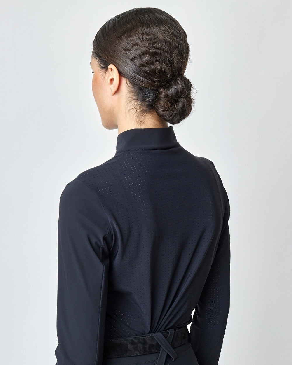 Performance Sun Top in Black