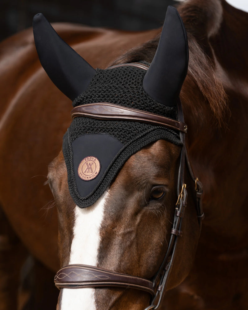 Performance Ear Bonnet in Black