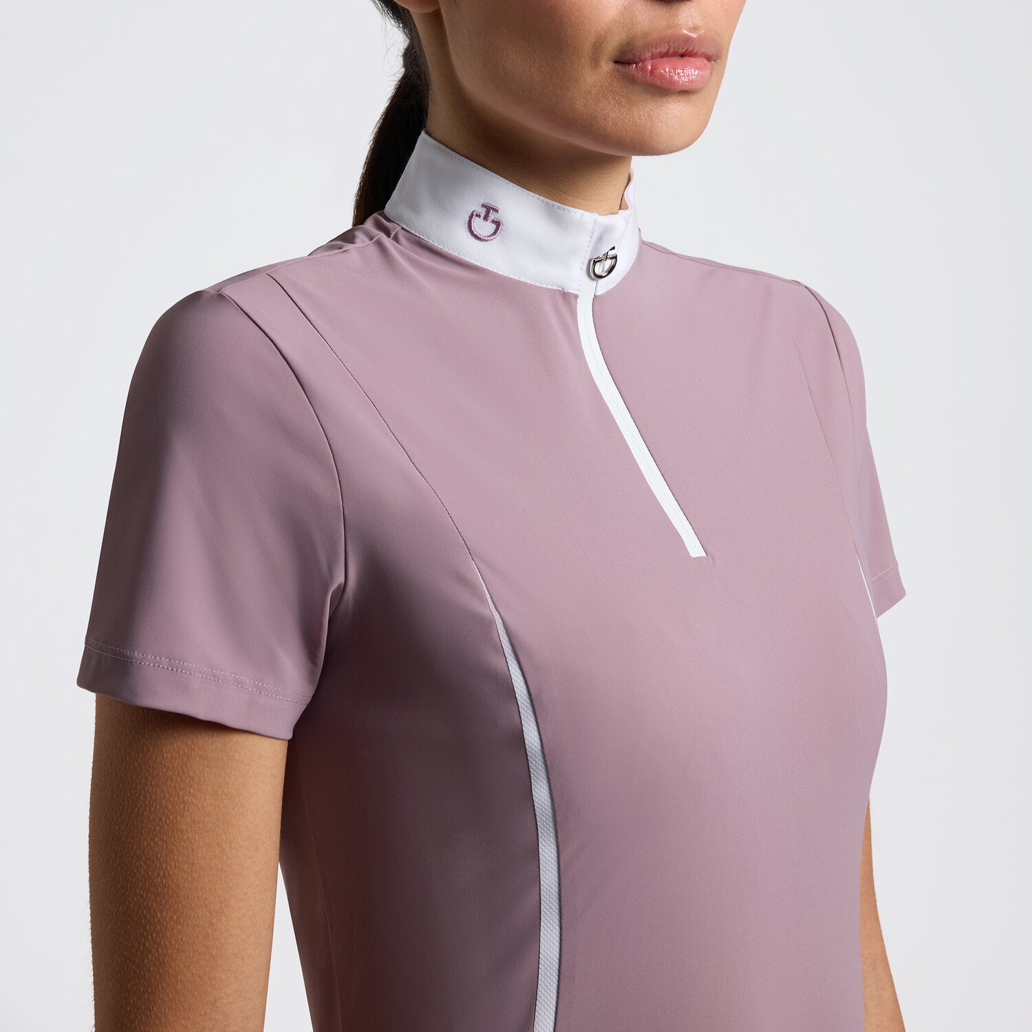 Jersey Mesh Inserts Short Sleeve Show Shirt in Grape Shake