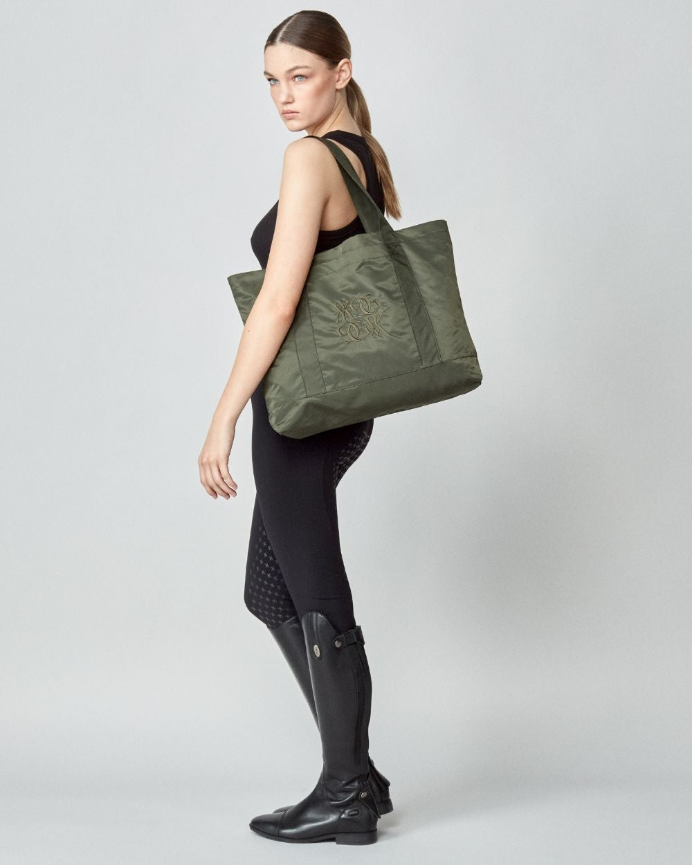 Embroidered Bag in Green