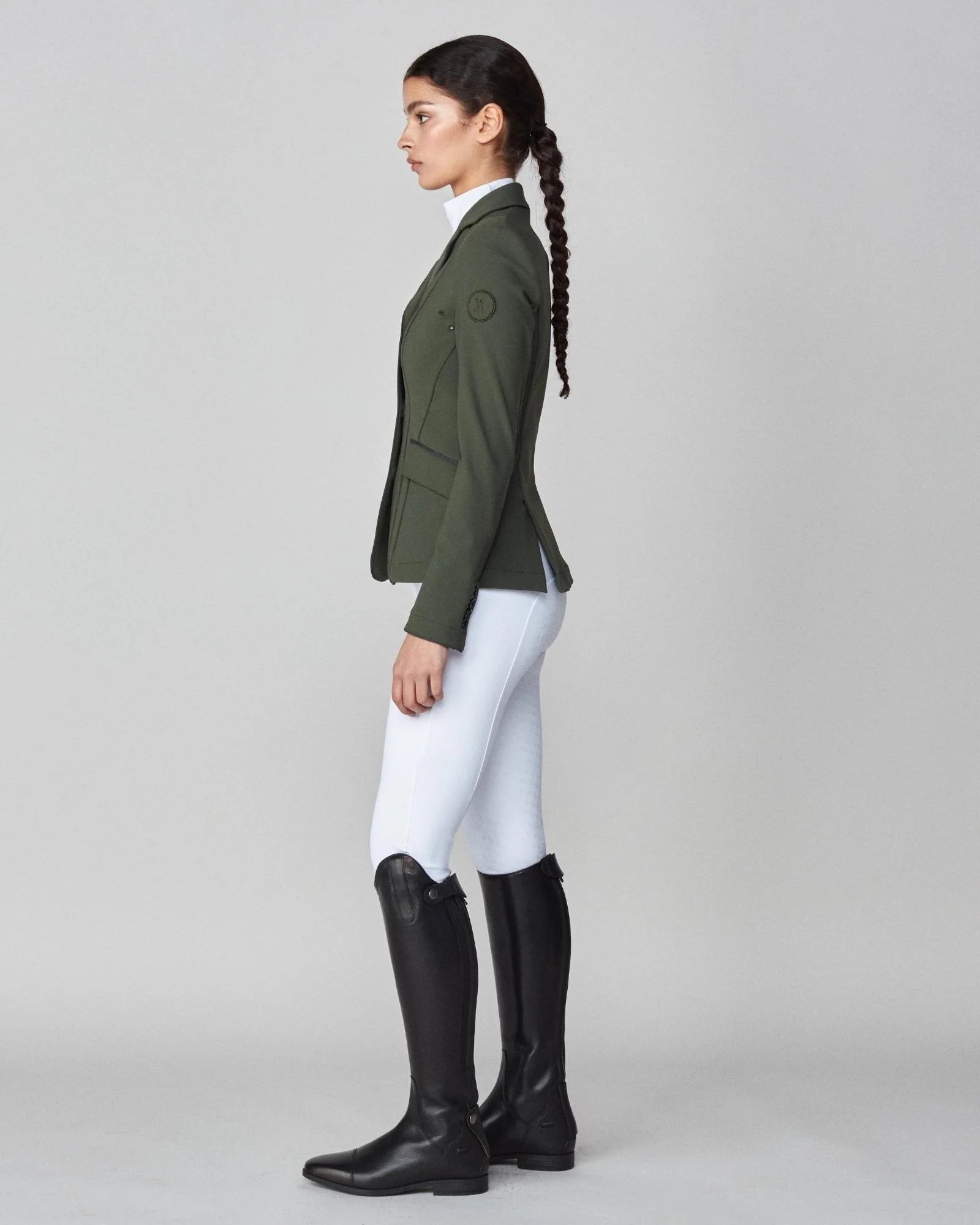 Performance Show Jacket in Green