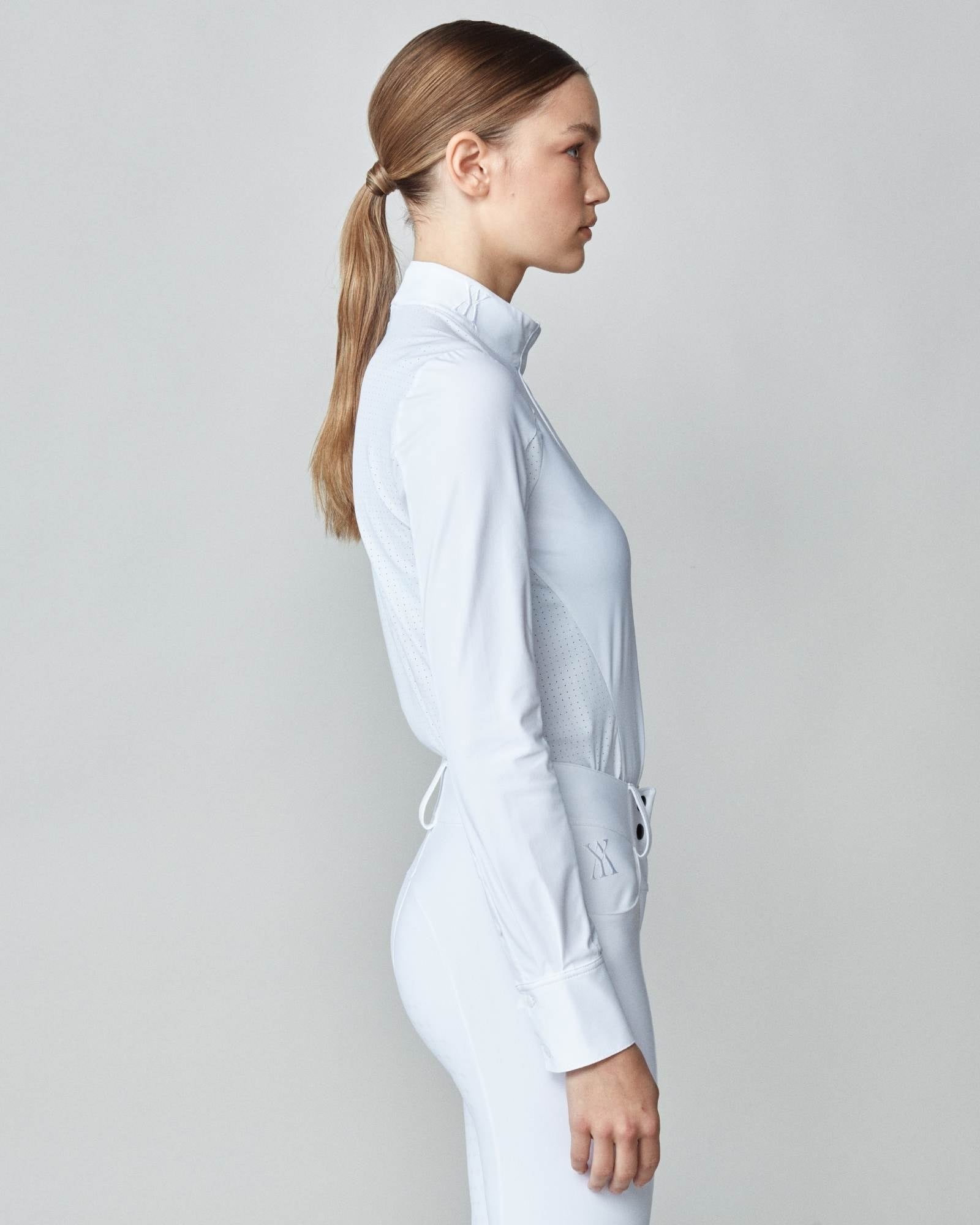 Long Sleeve Show Shirt in White