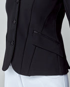 Performance Show Jacket in Black