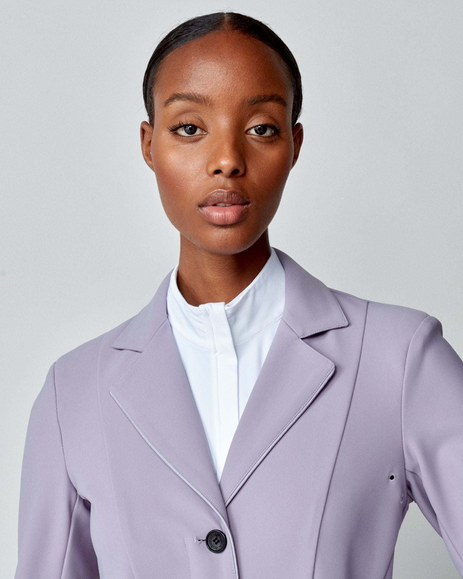 Performance Show Jacket in Lavender