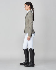 Performance Show Jacket in Sage
