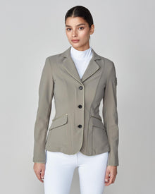Performance Show Jacket in Sage