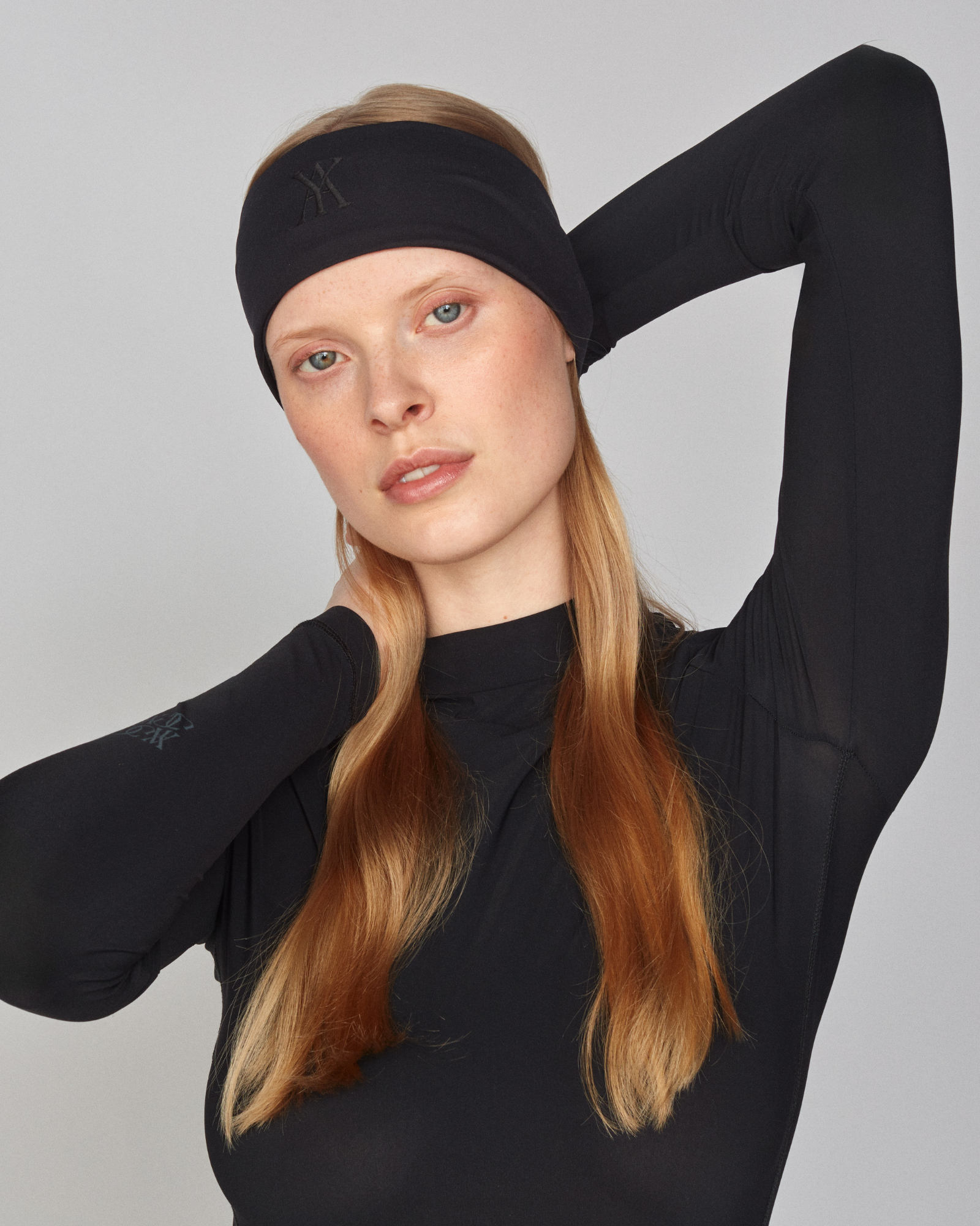 Signature Headband in Black