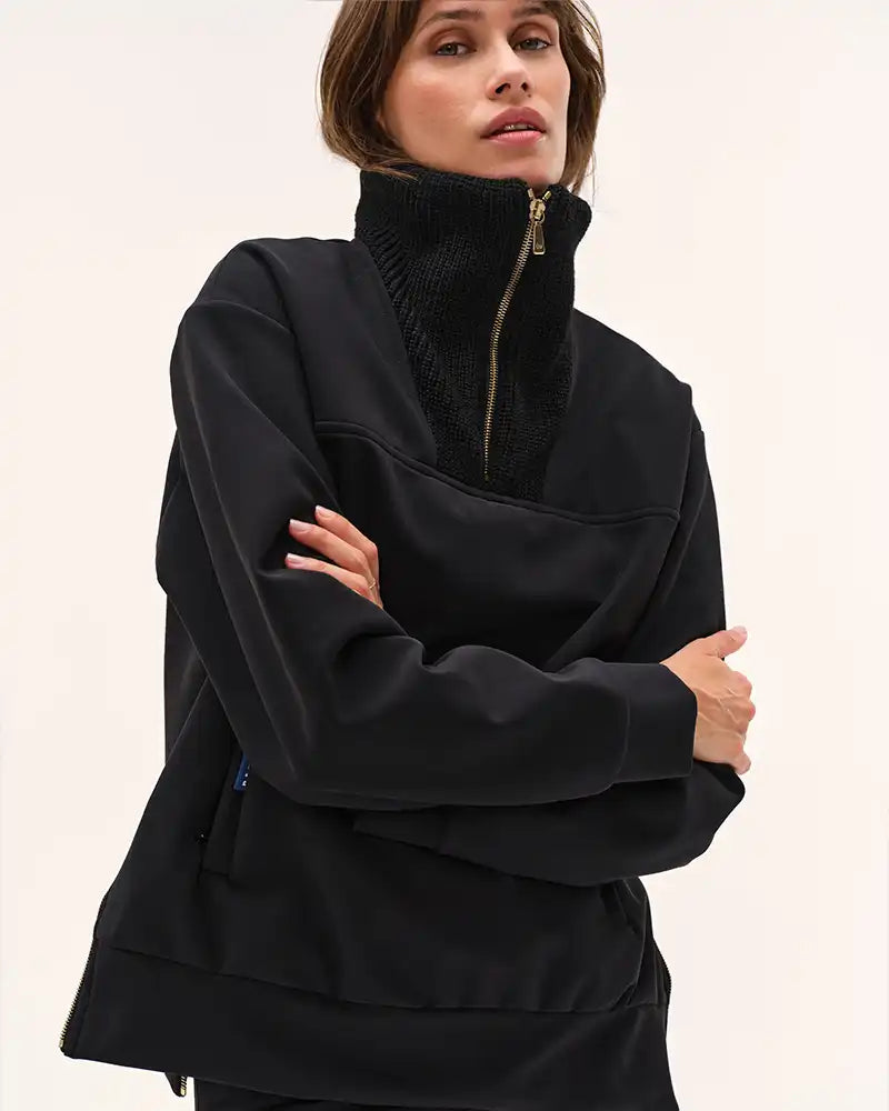 Urvoso Pullover Jacket in Black