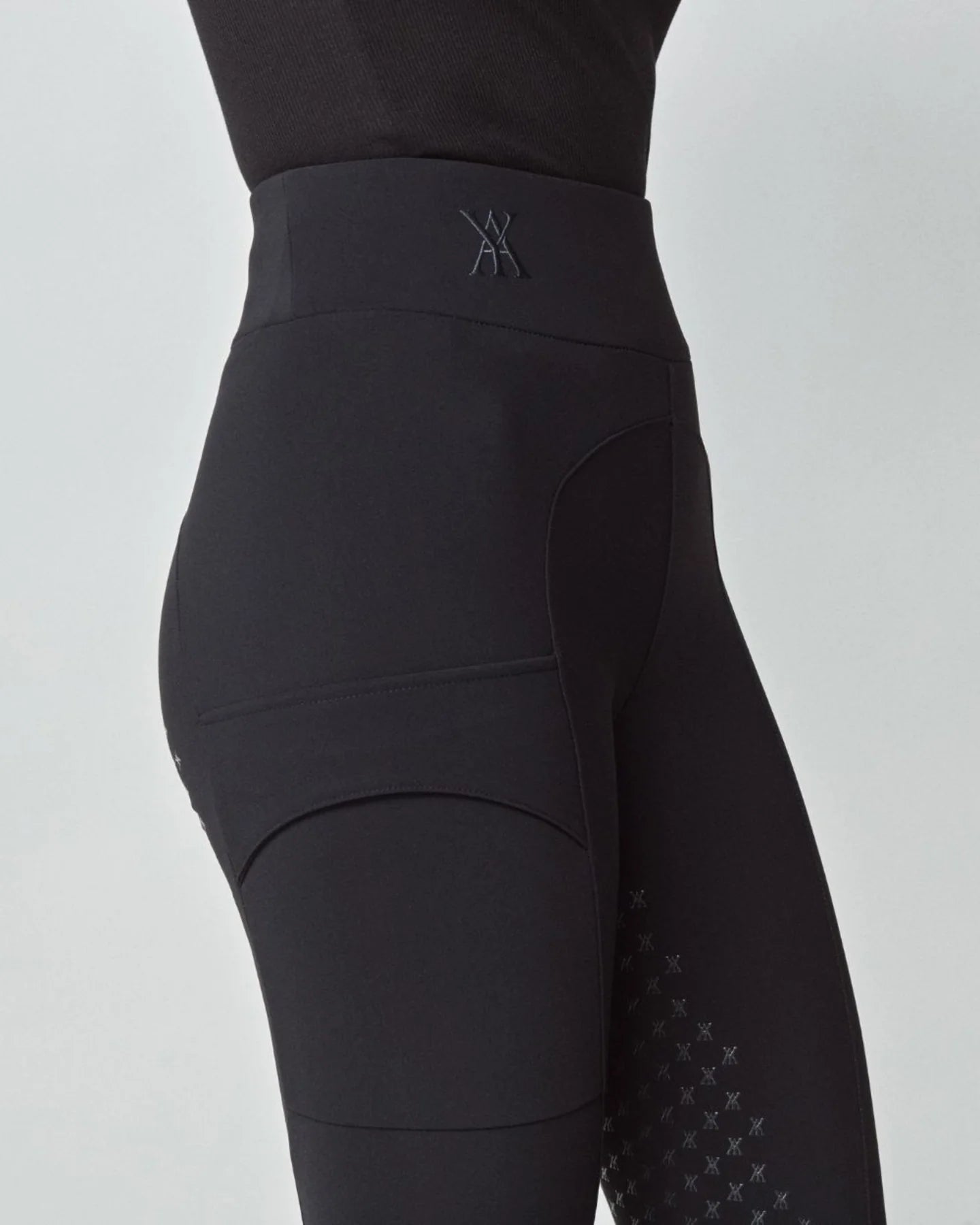 Winter Compression Pull-On Riding Breeches in Black